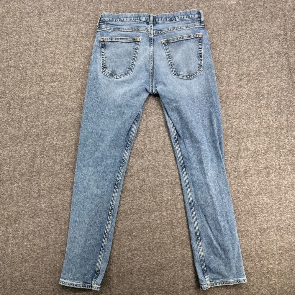 Old Navy Slim Fit Medium Wash 33 Blue Denim Jeans Mens Work  Unisex Casual Pants